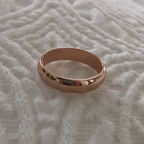 Rose Gold High Polished Wedding Band Classic Ring - Picture 6 of 6